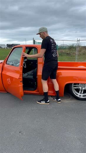 26K views · 4.4K reactions | Dropped - Parking lot pimpin in my C10 JWDRPR, looking back at it everytime! #chevrolet #gmc #c10 #airsuspension #bagged #squarebody #stepside #layframe #lowfastfamous #legdaymakesnodifference #jse | Low Fast Famous | Facebook