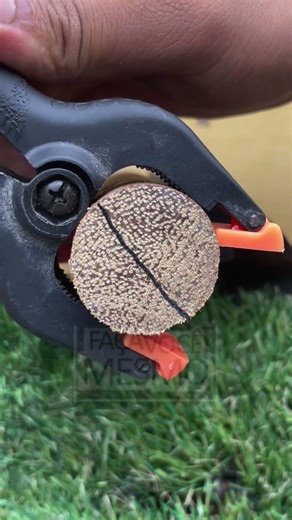 How to quickly find the center of a circle #WorkshopHack #SmartSolution #BrilliantIdea