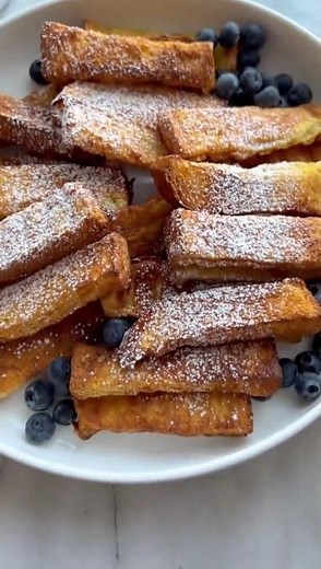 BEST EVER Air Fryer French Toast Sticks Recipe ! 🍁🥞 (Quick Breakfast)