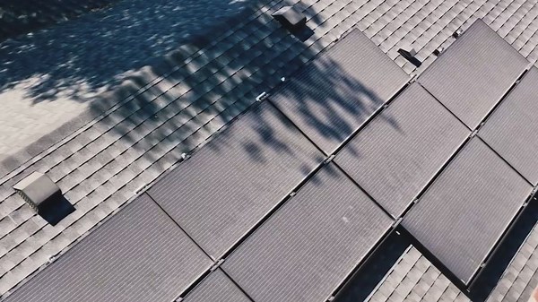 Texans file thousands of complaints over solar panel deals; state oversight promised