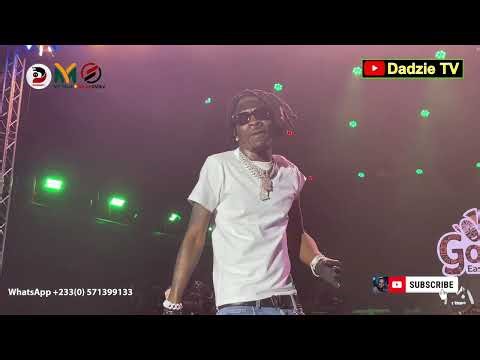 Shatta Wale Massive Performance at Gomoa Easter Festival Carnival