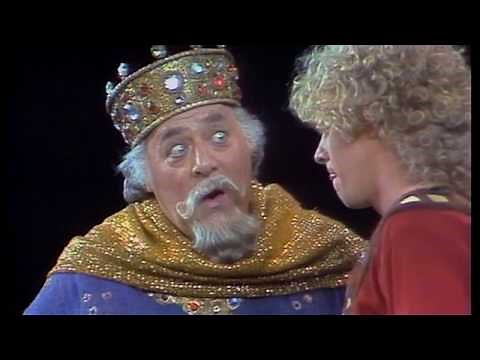 Pippin " Welcome Home " Benjamin Rayson, William Katt