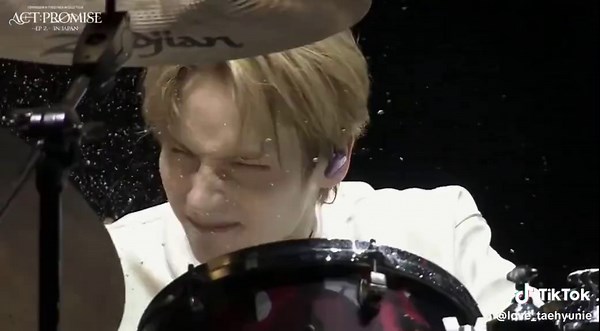 Hueningkai's Solo Performance Highlights