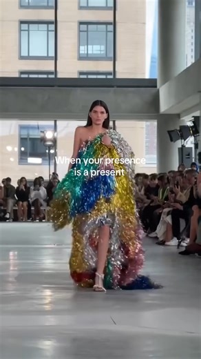 124K views · 848 reactions | : https://voguemagazine.visitlink.me/_yMM5L Area's spring 2026 collection delivered on looks that were the party. See more backstage moments from #NewYorkFashionWeek at the link above. | Vogue | Facebook