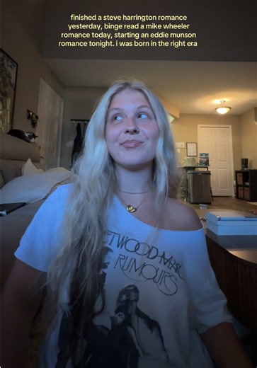 Eddie Munson romance book — reading vlog & Stranger Things fanfic binge