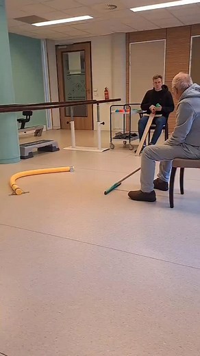 4.1M views · 1.8K reactions | LET’S PLAY!  @bewegen.is.leven #play #movement #fun | Bewegingsagoog Joël | Facebook