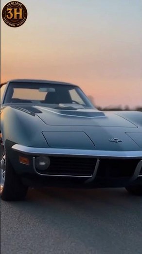 This Corvette C3 Is Pure 60s Cool! 🔥 #classiccars #carenthusiast #musclecar #vintagecars #dreamcar