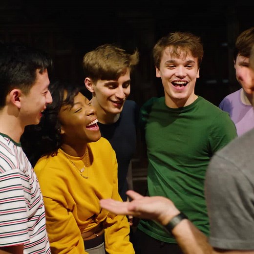 What does it take to move like a wizard? Find out how as you head back to Hogwarts with some exclusive tips from Cursed Child’s Choreography and Movement Director, Steven Hoggett! More info here: http://wizarding.world/6000Goc8p | Harry Potter and the Cursed Child