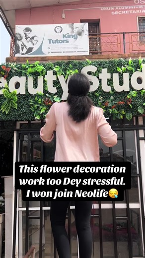 Neolife Outdoor Decor and Signage Tips