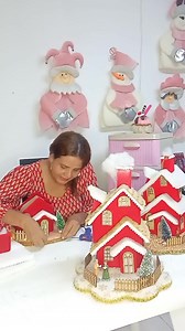 13K views · 1.1K reactions | HOLAAAAA BELLAS PARA TODAS LAS BELLAS QUE LO HAN PEDIDOACÁ LES DEJO LA CLASE COMO COLOCAR LAS LUCES A NUESTRA VILLA NAVIDEÑA ☃️☃️☃️☃️ | Bellacasa | Facebook