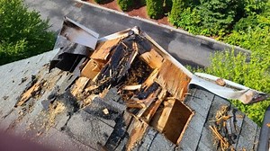 Lightning strikes CVS in Wells, damages building