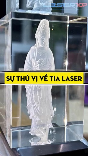 CÔNG TY TNHH TM XNK LASER TOP ✔xin giới thiệu với quý khách hàng một công nghệ mới ,Công nghệ khắc laser 3D trên thủy tinh pha lê là một trong những công nghệ mới nhất trong lĩnh vực khắc laser. Nó cho phép khắc các hình ảnh, chữ viết hoặc logo trên bề mặt,khắc chìm trong các hình khối thủy tinh pha lê theo yêu cầu của khách hàng. ✔Tuy nhiên, máy khắc laser 3D chìm trên thủy tinh pha lê hiện chưa được phổ biến rộng rãi. ib em để được hỗ trợ tư vấn mua sản phẩm
