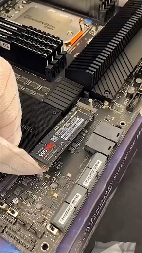 Adrian Bertossi | Armado de una pc extra potente: procesador AMD Threadripper Pro (64 núcleos), para agilizar los flujos de trabajo de posproducción y... | Instagram