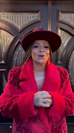 Simone I. Smith | ⏰✨TODAY✨ is the LAST DAY for guaranteed Christmas Ground Shipping🎄 … Shop holiday gifts with extra savings now at SimoneiSmith.com 🎁 💜 | Instagram