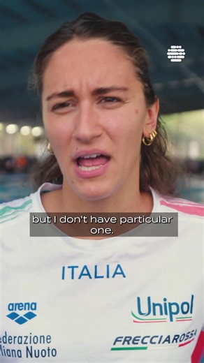 🇮🇹 Quick-fire quiz time with Simona Quadarella! 🔥 Filmed during the World Aquatics Championships in Singapore 🇸🇬, learn some fun facts about the Italian star, from her favourite swimming pool 🏊‍♀️ to her pre-race hype routine 💪 #Swimming | World Aquatics