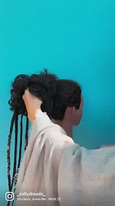 How I created this look in a few seconds with the Dread Scruchie. Another brilliant way to plug and play your dreads in a few seconds; The Dread Scruchie 🖤 It is just that easy, the dread extensions are installed on a synthetic hair scrunchie, which you also can take out and use them as braid-ins, temporary install, or even (when you are ready to take the leap) install them permanently as extenders. The Dread Scrunchie “Blackstone” is available online now: http://www.saltydreads.com/product/dre