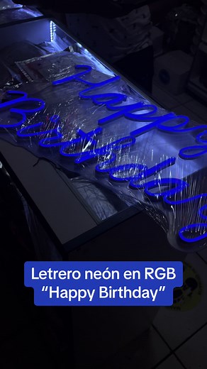 Letrero neón 'Happy Birthday' en RGB - Cambia los colores a tu gusto