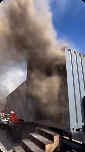 🔥🎥 Thermal Imaging Camera Training in Action! 🔥🔍 Don’t just carry a TIC—learn how to master it! Our customizable training sessions are designed to build both your knowledge and confidence, helping you understand the unlimited applications of these high-tech tools. Watch our smoke-filled training container from the outside as we simulate real-world firefighting scenarios! 💪 📅 Reach out for a quote and see how we can tailor the Burn Trailer class to fit your department’s needs. www.flashfire