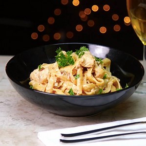 574K views · 3.2K reactions | One Pan Cajun Chicken Alfredo is a...