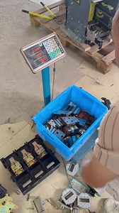 Great Wall YCW13200-2500A Drawer Circuit Breaker Disassembly