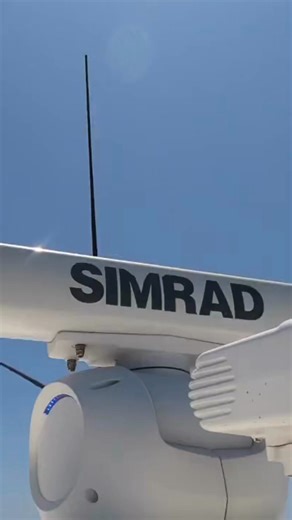 George Poveromo puts Simrad® HALO Radar’s Bird Mode to work — helping him stay locked on the action offshore. Get more with HALO® Open Array: https://bit.ly/44YQm6T | Simrad Yachting