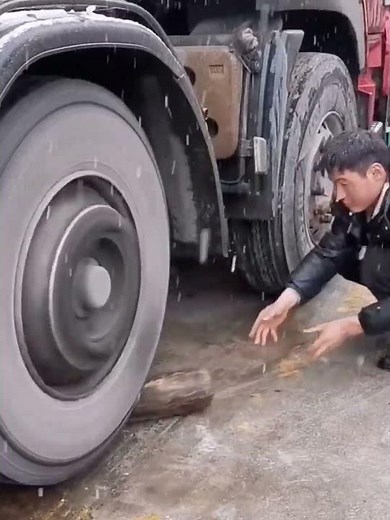 Stopping the spinning wheel process with wood