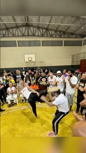 THE CAPOEIRA FEW KNOW: The COMBATIVE style! 🔥✨ #capoeira