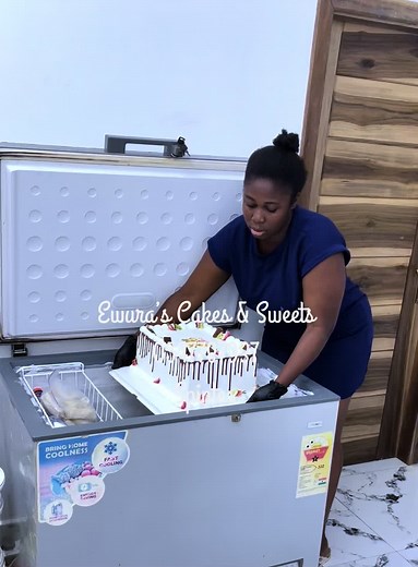 Best Cakes In Accra . Always making it fruity and huge .