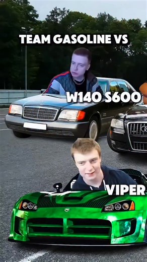 Unknown Jexx on Instagram: "日本利用压电瓷砖将脚步转化为电能。这些瓷砖捕捉来自你脚步的动能。当你行走时，你的重量和动作会对瓷砖产生压力。瓷砖会轻微弯曲，从而产生机械应力。瓷砖内部的压电材料将这种应力转化为电能。每一步都会产生少量电荷，而数百万步结合在一起就能产生足够的电力来驱动 LED 灯、数字显示屏和传感器。在像涩谷车站这样繁忙的地方，每天大约有 240 万个脚步为这一系统作出贡献。这些电能可以被储存或立即使用，从而减少对传统电力来源的依赖，并支持可持续的城市基础设施。这种方法将日常运动转化为实用的可再生能源 #日本 #知识 #事实 #你知道吗 #科技 创新 技术 实验 热门"