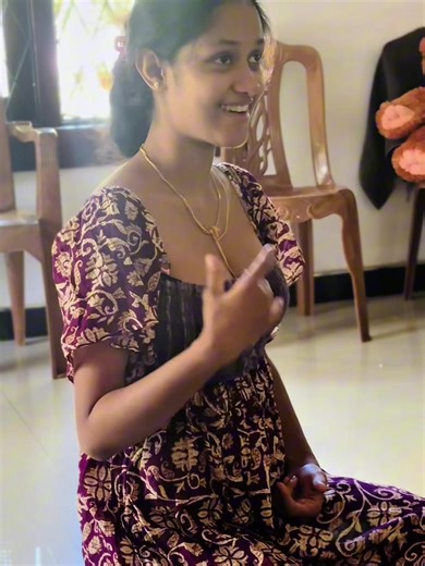 හිත නිවන කතා: ආදරය හා සුළු කතා