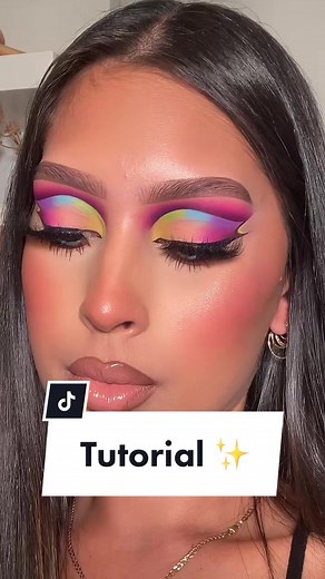 Colorful Eyeshadow Tutorial: Glam Makeup Tips & Tricks