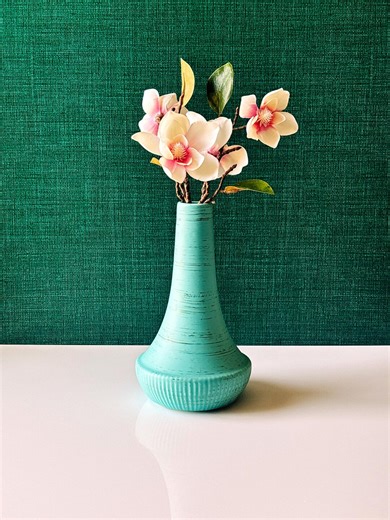 1950s MCM Mccoy Pottery Robin’s Egg Blue With Brushed Gold Accents Vase 8.25” H X 4.75” DIA - Etsy