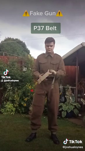 Get Ready with Me: British WW2 Uniform Early War | Original Kit Showcase