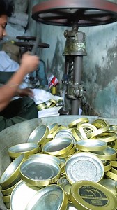 Crafting Shoe Polish Box at Large Scale | Metal Workers