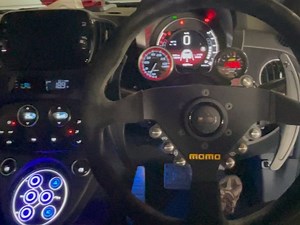 19AutoDesign | こちらの車両が更にパワーUPしました🤩 ウルトラMTA✨ そこにハザード、フォグスイッチを移設し空いたスペースに追加メーター埋め込み❣️ ウルトラMTA下部には後付け電装品のスイッチを並べ😍 シフトインジケーターをメーターカウル部に埋め込み&張り替え&サソリマーク追加❤️... | Instagram