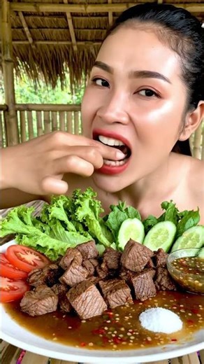😍 Beef Lok Lak — Classic Stir Fried Beef with Fresh Lime Sauce