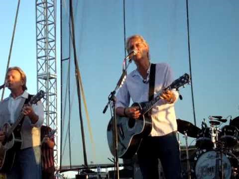 Seven Bridges Road [Live]