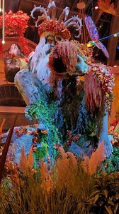 A Very Interesting Bellagio Conservatory Fall Display 🍁. . What's Your Fave Season At The Vegas Bellagio Conservatory? . #VegasBestIdeas | Vegas Best Ideas