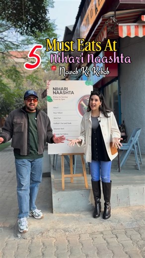 Arjun Madan on Instagram: "5 dishes you shouldn’t miss at @nawabkekebab_ fo their special Nihari Nashta 🤤🤲 Perfect for the winter season available Friday to Sunday 12-3pm .. don’t miss these! Nihari, a perfectly warming for the season .. ₹475 Paya Nehari with Khamiri roti, robust and full of flavour ₹550 Classic Aloo Puri .. with achar and pyaaz! ₹185 An absolutely delicious unmissable Kali Gajar Ka Halwa ₹325 Finishing off with Kullad Chai with rusk ₹45 A complete experience.. and if you have