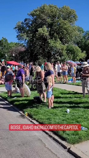 1.8K views · 83 reactions | Matthew 6:24 "No man can serve two masters: for either he will hate the one, and love the other; or else he will hold to the one, and despise the other. Ye cannot serve God and mammon." WE THE CHRISTIANS! We are in a Spiritual battle in case you have forgotten. Sean Feucht Let Us Worship TPUSA Faith #jesus #jesussaves #reels #instagram #shorts #love #repent #savior #repent #Video #gospel #truth #light | Thebcpreacher | Facebook