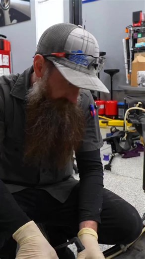 No shock the fuel tank in the black r32 was nasty!!!! If you missed the video we got a bunch done on the r32. For the next video, do we focus on engine, or do we get the interior put together? Lot of engine things still to do. But also I’m going to have @stitchcraft.nc do some awesome to it. A coin flip for sure! | Humble Mechanic