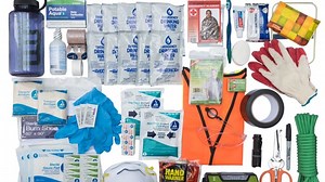 How you can prepare an emergency kit with this checklist