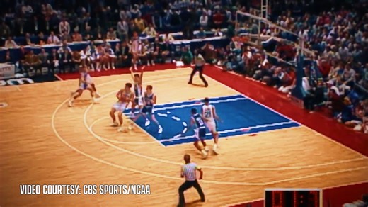 CHRISTIAN LAETTNER PAYS A VISIT TO DCC☘️ 🏀 The Duke gives back to a former player of his, Head Coach Tory Jackson at Detroit Catholic Central by putting on a kids camp on the campus! | State Champs Michigan