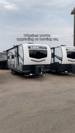 RVshare on Instagram: "Thinking of selling your rig? 🚐💰 We’ve rounded up our list of DOs and DON’Ts to help you get the best value and avoid common mistakes."