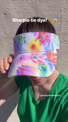 Shapie tie-dye! ✨😱 This is such a fun and easy summer DIY. Dont forget to heat set any projects in the dryer or with an iron! #diy #diyideas #easycrafts #summerdiy #artsandcrafts #crafting #howto #tutorials #crafttutorial #kidscraft #kidscrafts