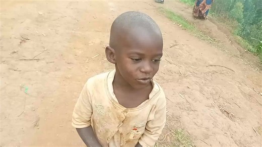 🛑#Butanyerera:Iyo tuvuze ko #Kayanza ari iyogi ry'umuziki ndundi ba muvyemera kuko n'#umwana ahohera k'#Umuziki. 🎤Kuri Microphone za #Kayanza_Online uwu ati... | Kayanza Online