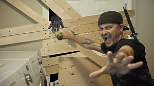 Zombie apocalypse guide | How to survive initial attack | MacDannyGun