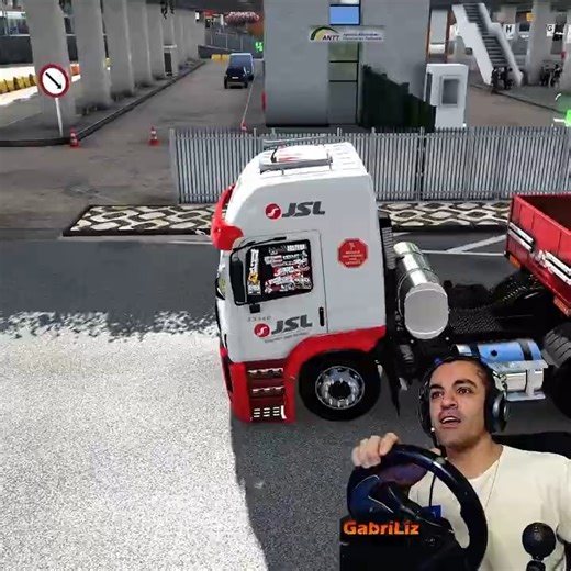 29K views · 921 reactions | Um carregamento SUSPEITO no terminal de ônibus! Jogo simulador de caminhão: Euro Truck Simulator 2 #jogo #game #truck #caminhao #EuroTruckSimulator2 | GabríLiz TV | Facebook
