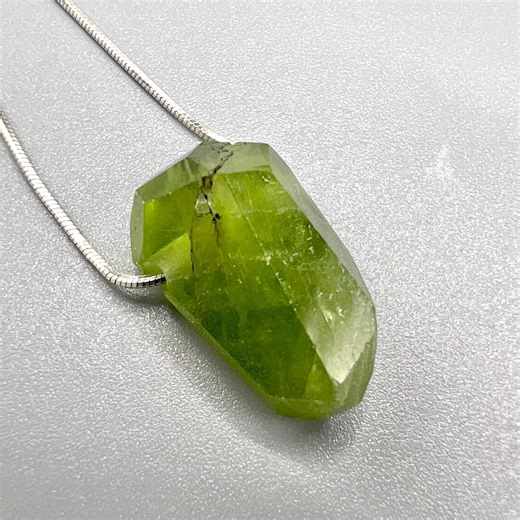 Natural Peridot Locket/ 12 Caret - Etsy