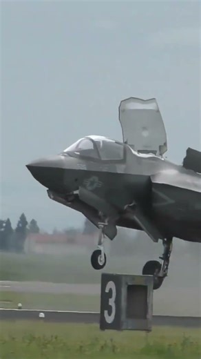 Amazing F-35 Landing - Let’s Go!! #subscribe #military #aviation